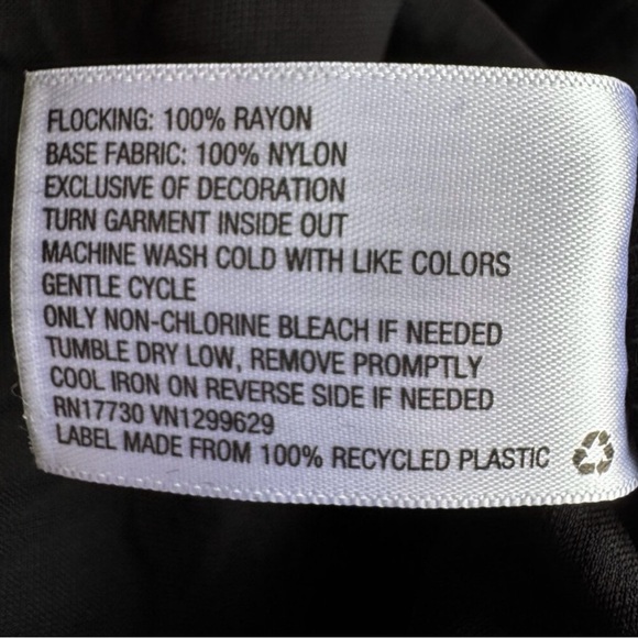 Knox Rose NWT Black Velvet Burnout Long Sleeve Ruffle Cuff Top Size Medium - Picture 9 of 11